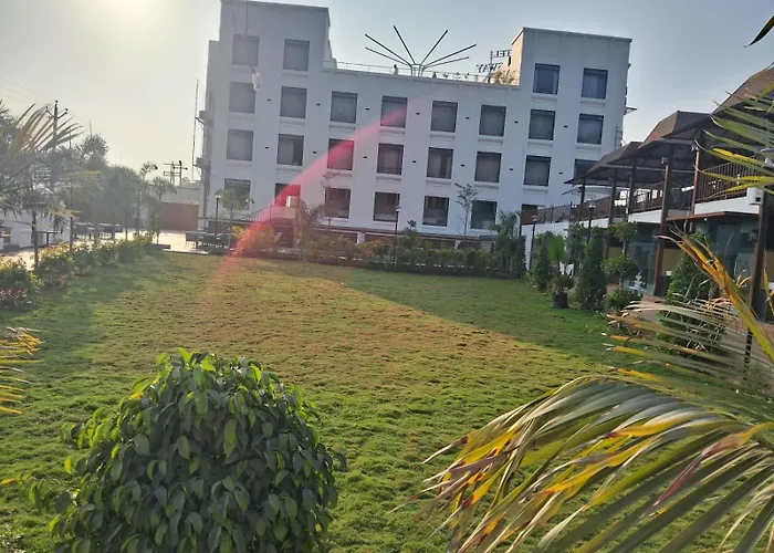 King'Sway Hotel & Resort