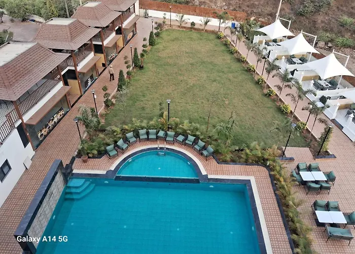 King'Sway Hotel & Resort